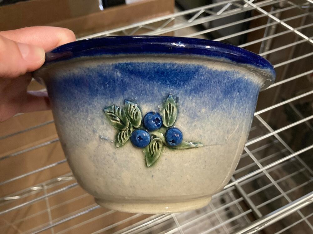 Vintage Handmade Blueberries Ceramic Porcelain Studio Art Pottery Bowl 7" Wide